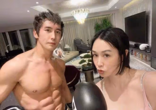 最新!曝52歲鍾麗緹已離婚,張倫碩在家偷情被抓現行,本人回應了