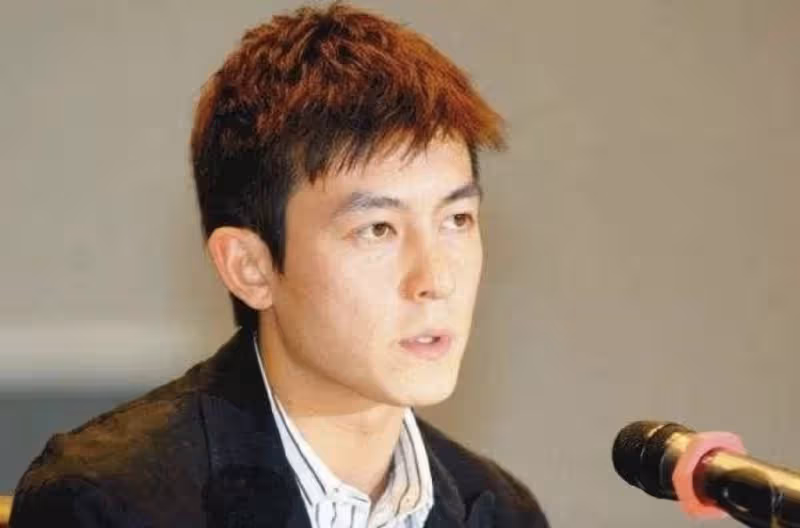 用1400張照片毀了張柏芝,讓陳冠希退圈的龍叔,如今結局怎樣?