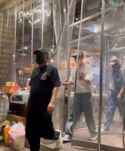鹿晗的33歲生日,讓我看清了娛樂圈的虛假兄弟情