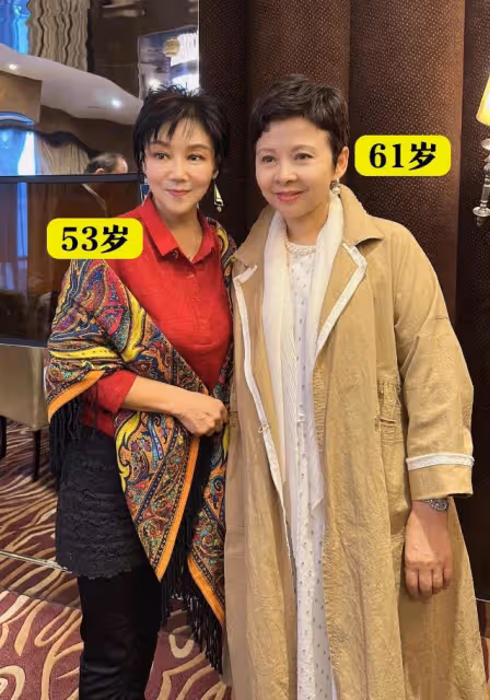 谷建芬88歲生日,董文華打扮富貴,蘇紅變化大,那英劉歡送祝福