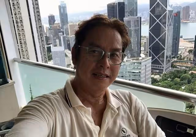 香港知名男星被質疑患糖尿病,近照腿細肚子大,像懷孕5個月