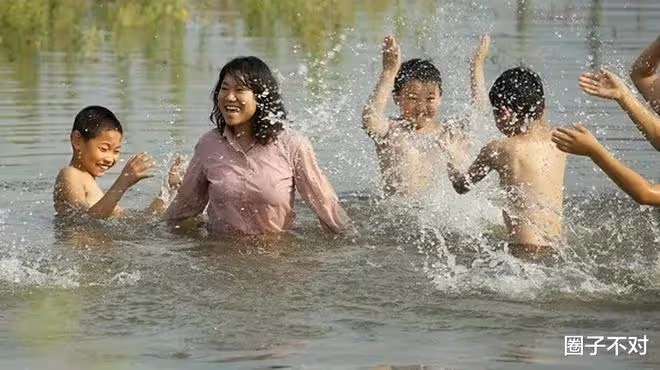 沈春陽暴瘦之後撞臉韓國女星,側面更像鄧紫棋,都是玲瓏性感美人