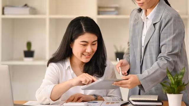 婆家給的彩禮我全給叔嬸，爹罵我沒良心，奶奶一開口，他無話可說