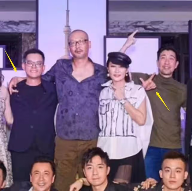 丁昱彤在網上「瘋言瘋語」,管虎梁靜置之不理,一起去香港旅行