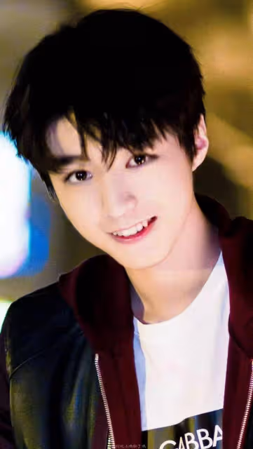 王俊凱：被要求25歲後才談戀愛，如今24歲就談了？