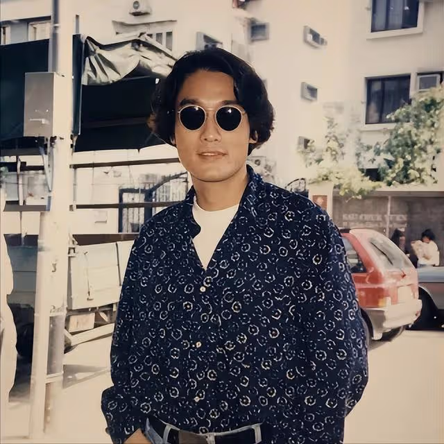 梁家輝因一句我是中國人，被封殺淪落到街頭擺攤！港媒：真男人