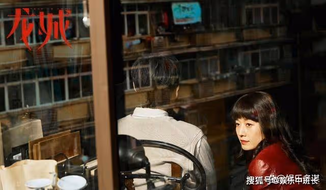 《龍城》王彩霞癌症去世,死前曝出鄭家最大醜聞,東霓當場崩潰