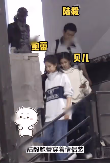 陸毅鮑蕾穿情侶裝陪女兒去影棚，貝兒五官秀氣，母女一樣高像閨蜜