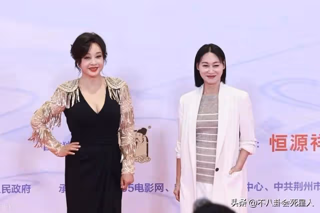 劉曉慶趙雅芝生圖流出,這一次,「不老女神」們都被撕開了真面目