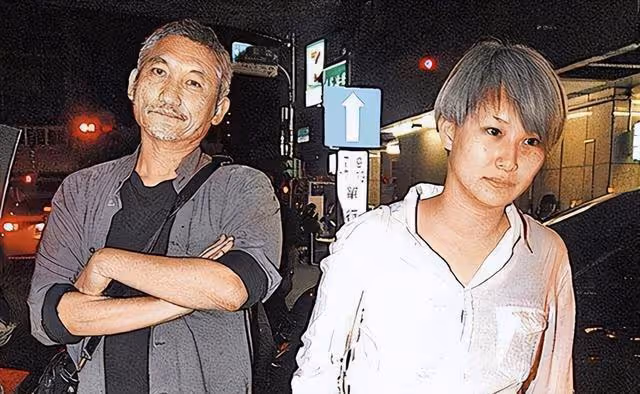 73歲知名導演疑患病!被曝連續多日出入醫院,早前傳出小女友懷孕