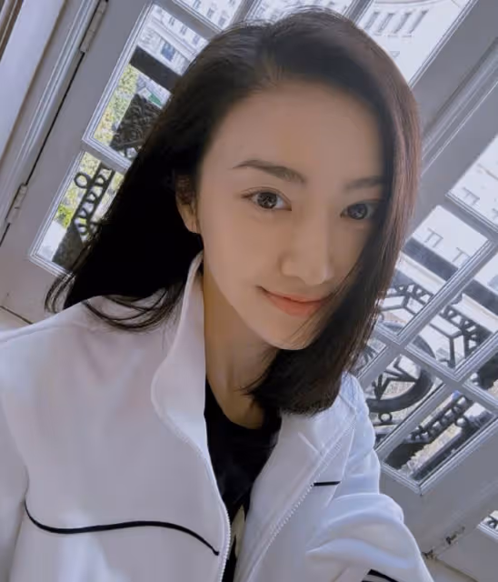 恐成下一個阿嬌和張柏芝！景甜風波後首曬照，照片風格怪評論翻車