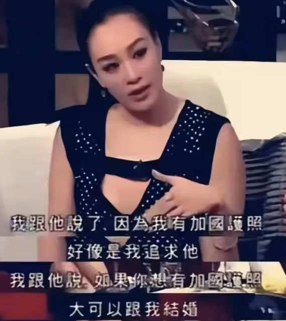 鍾麗緹和老公合拍親吻視頻,張倫碩親完舔嘴唇,力破離婚傳聞
