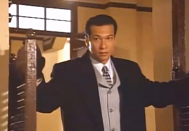 55歲孟廣美罕露面,腹部隆起被疑懷孕,被洋男友騙光積蓄後嫁富豪