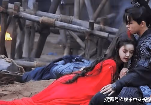 《長月燼明》翩然葉清宇在一起了嗎？《長月燼明》翩然最後死了嗎