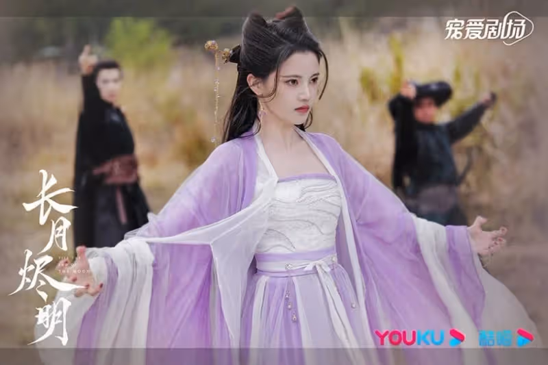 盤點《長月燼明》劇中的6位古裝女神_美人_黃馨瑤_扮相