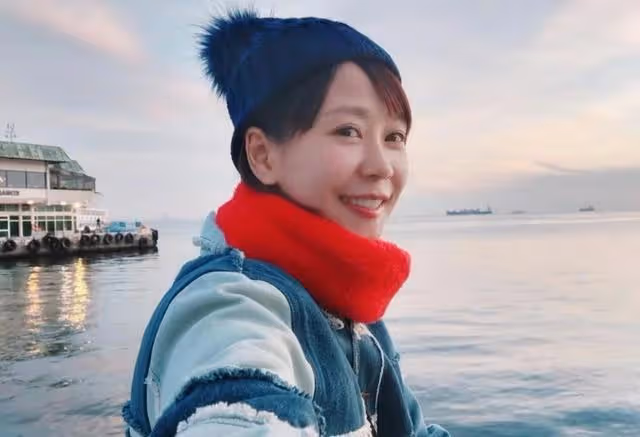 感情路坎坷!港女歌手曝遇上都是孽緣,旅遊邂逅外籍男又分手收場