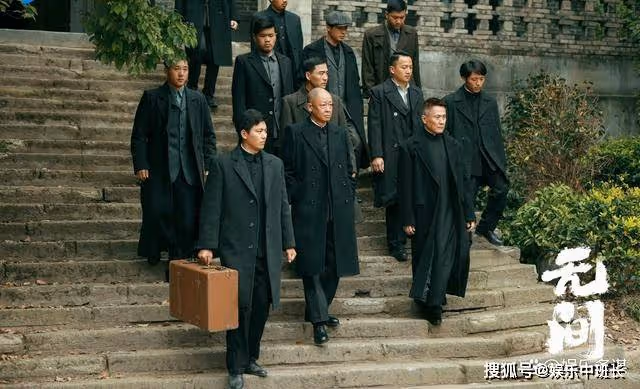 《無間》大結局:藍冰親手爆頭牧溪鶴,閃官花向雨自盡,陸風迎娶藍冰