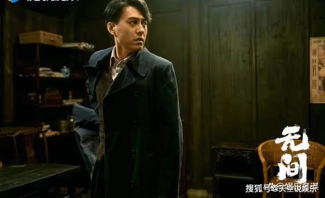 《無間》霍飛為救陸風中槍身亡,遺物曝光真實身世,牧溪鶴:爹來晚了
