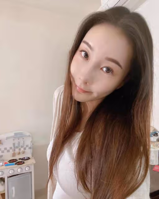 知名港星被曝遭富婆妻子家暴,網友一面倒叫好!曾出軌並毆打前妻