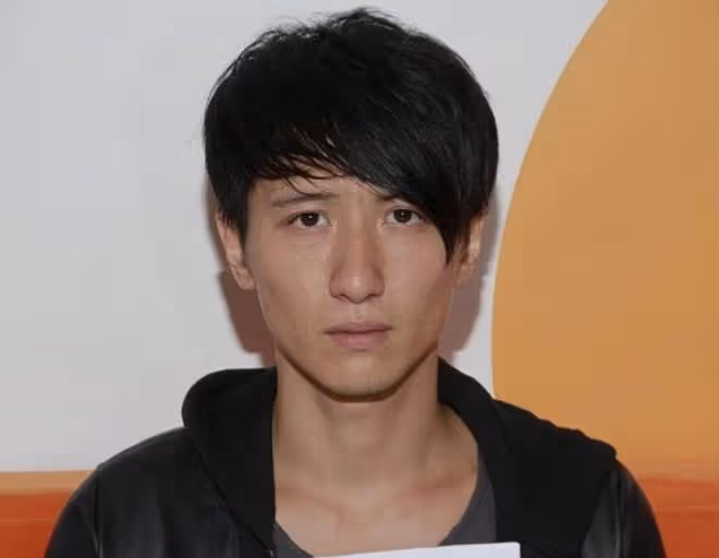 知名港星被曝遭富婆妻子家暴,網友一面倒叫好!曾出軌並毆打前妻