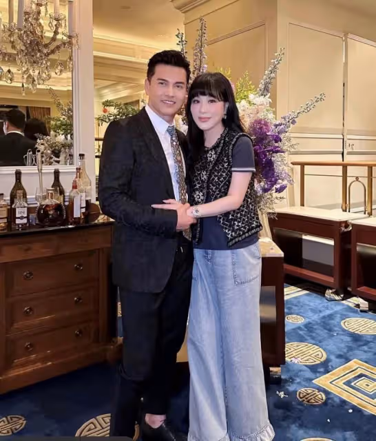 眾富豪為甄子丹愛妻慶生!關之琳驚艷前凸後翹,緊摟呂良偉顯親密