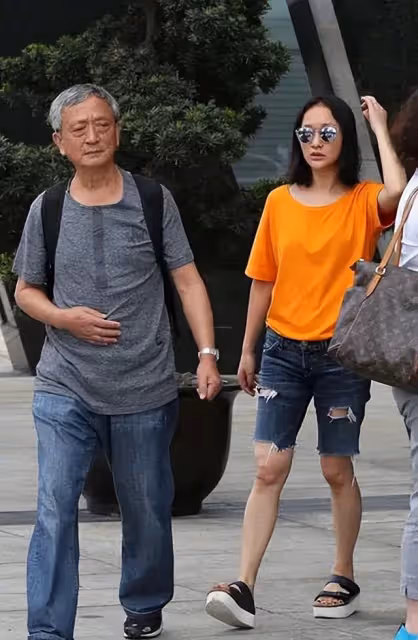 周迅的父親周天宇:挽救過女兒的婚姻,現在我的心最痛