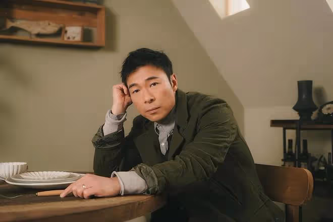 許志安帶新歌回歸,演繹傷痛過往深深懺悔,陪伴鄭秀文一起振作