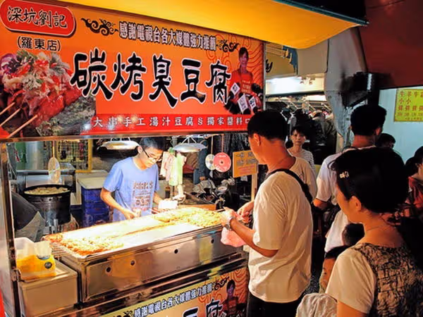 公務員世家!婆婆瞧不起「媳婦家境窮」只給吃剩菜剩飯 媳婦「忍氣吞聲5年」神反擊網讚:太勵志了
