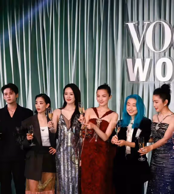 VOGUE紅毯盛典，娜扎、冰冰、童瑤的優雅、性感風格美翻天