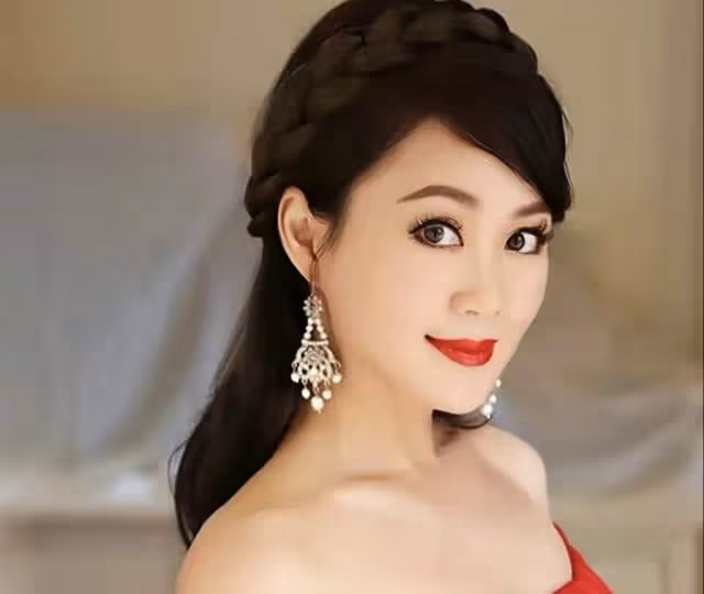 香港知名女星突然復出拍劇,體重長了30多斤,被嫌太胖上鏡不好看