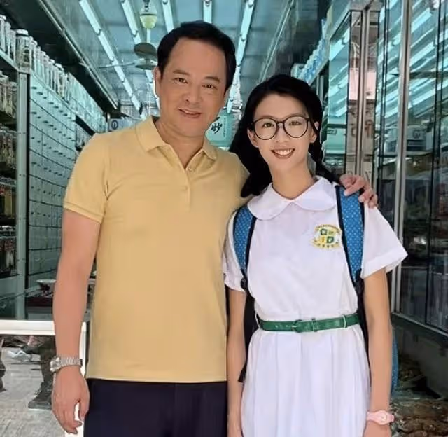 香港知名女星突然復出拍劇,體重長了30多斤,被嫌太胖上鏡不好看