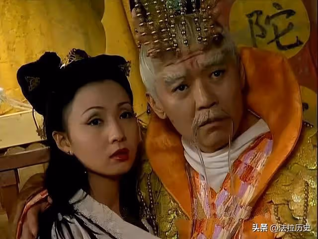 事實證明，「雙面人」李立群，已經走上了一條不歸路
