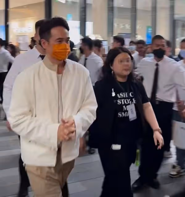 TVB視帝陳豪內地商演陣仗大!近20名保鏢護送入場,大媽興奮尖叫