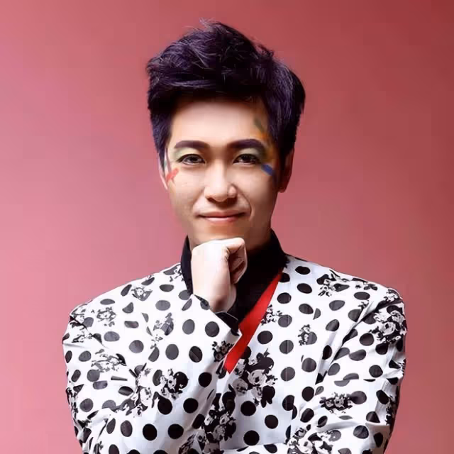22歲女星被曝當小三,搶奪大17歲男老師!校方撇清關係:極度失望