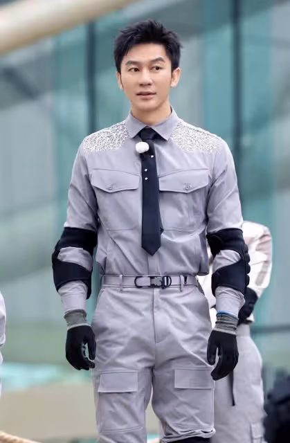 李晨「跑男」遊戲中疑不尊重女性，事後緊急道歉，評論區卻淪陷了