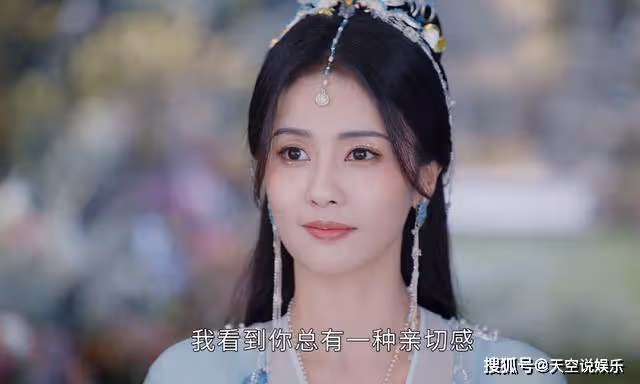 《長月燼明》早在萬年前就已隕滅的初凰，到底何時生了黎蘇蘇？