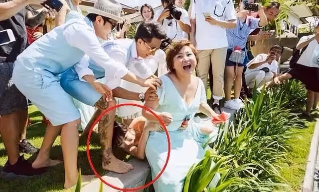 娛樂圈「性凝視」的怪病太醜陋,楊冪、趙麗穎都是受害者!