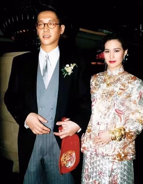 何超蓮竇驍一場婚禮,讓賭王家族過往故事再上熱搜,這熱度很離譜