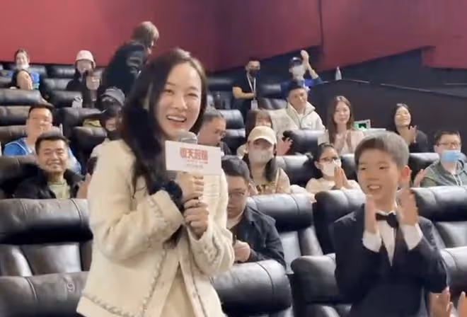 霍思燕否認不讓杜江演感情戲，嗯哼自稱能證明，回答問題情商高