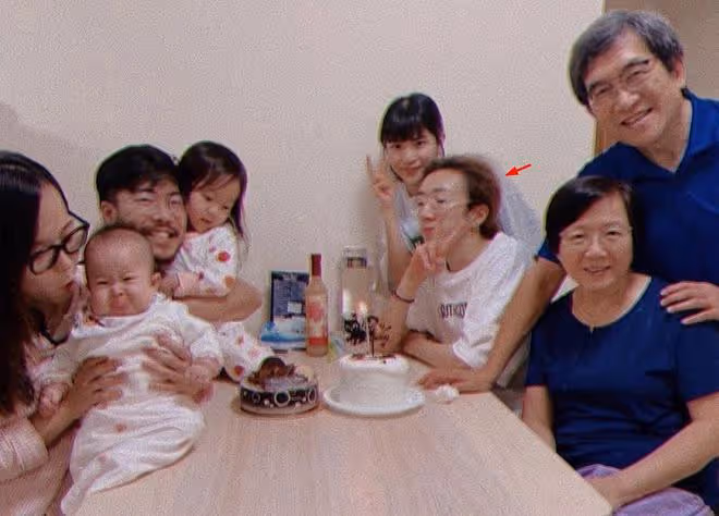 李啟言仍舊半癱瘓狀態,治療已花費數百萬,採用先進儀器診斷治療