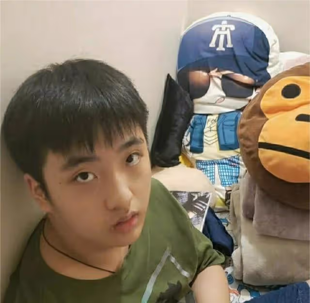 吳鎮宇兒子費曼官宣戀情?原來是一個烏龍,照片為日本藝人ano醬