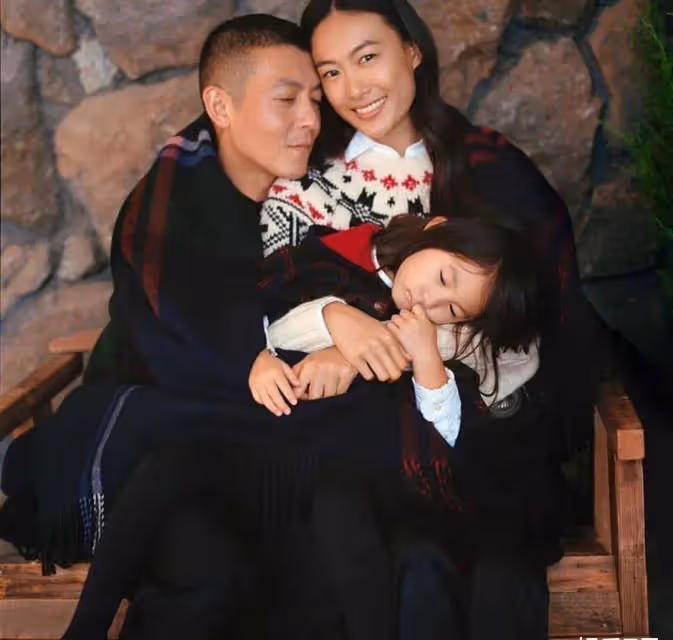 41歲攝影師夏威夷被偶遇，不惑之年男神歸位，魚尾紋也不減帥氣