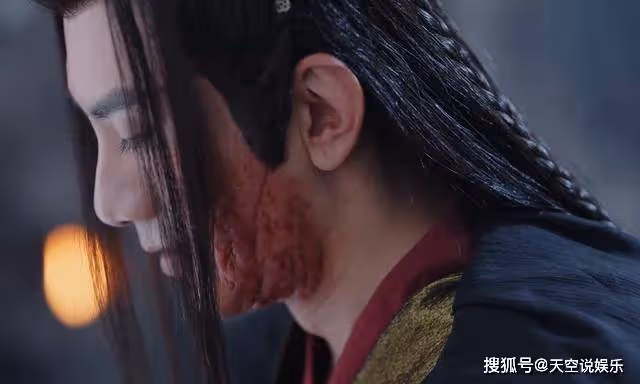 《長月燼明》就算不跳城樓，葉夕霧也會必死無疑！她早就被詛咒了