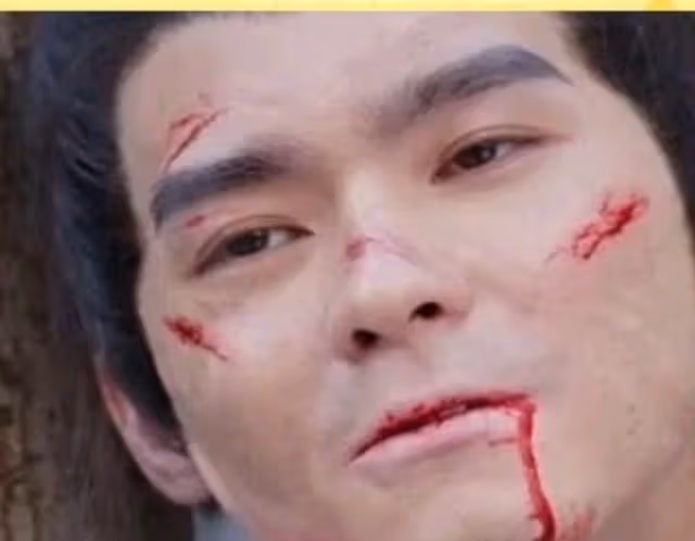 長月燼明姜饒:看著30+實際年齡25,古裝現代裝差別大!