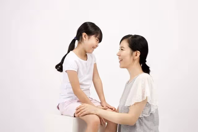 丈夫提離婚我努力挽回,可女兒無意的話,才知自己錯的離譜