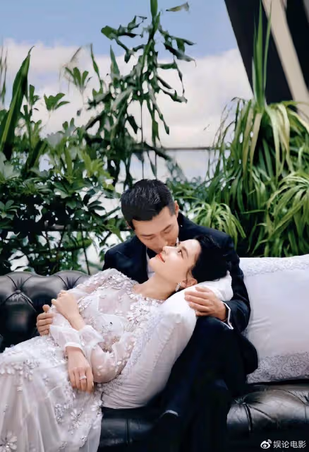 竇驍何超蓮婚房價值8個億?網友:竇驍的票房加起來還沒有這個數