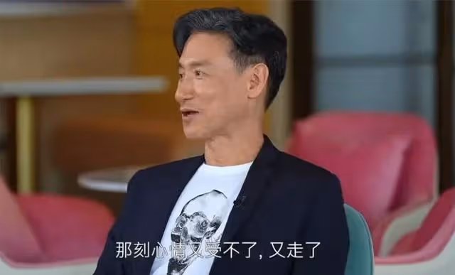 娛圈1天5個瓜:道歉,移民,惡意營銷,還有人甘當「絕望的文盲」