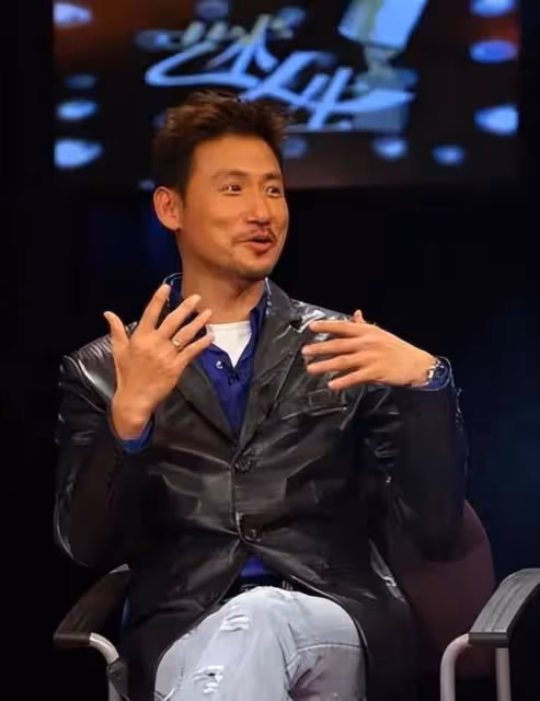娛圈1天5個瓜:道歉,移民,惡意營銷,還有人甘當「絕望的文盲」