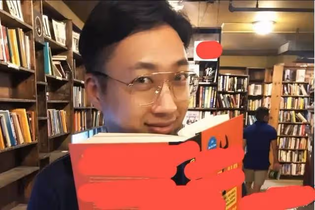 娛圈1天5個瓜：道歉，移民，惡意營銷，還有人甘當「絕望的文盲」