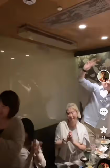 汪小菲緊摟S媽為女兒慶生,小玥兒氣質像大S,兒子超拘謹顯陌生